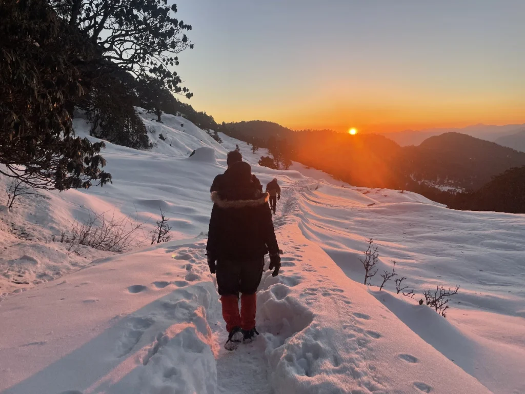 Snow & Sunrise view from Chopta Tungnath Chandrashila trek